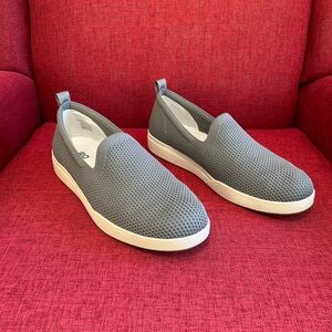 Abeo Encore Knit Slip On size 8.5 womens